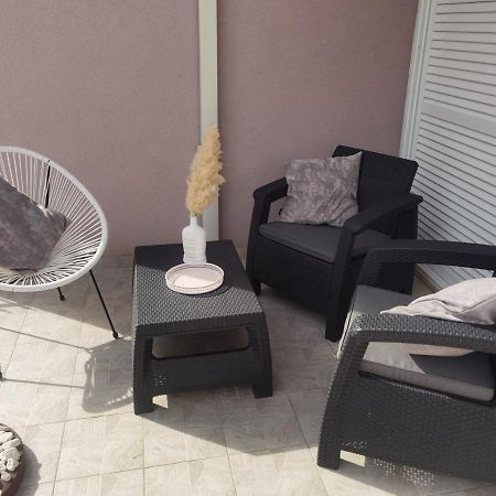 Appartamento Nessa & Meli Makarska Esterno foto